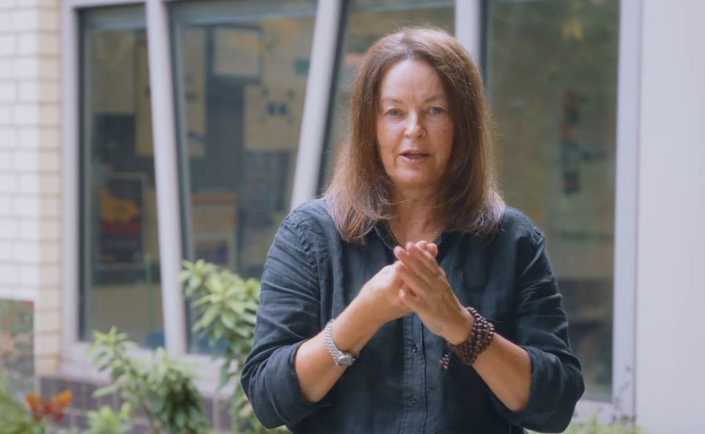 Learn Auslan with Julie
